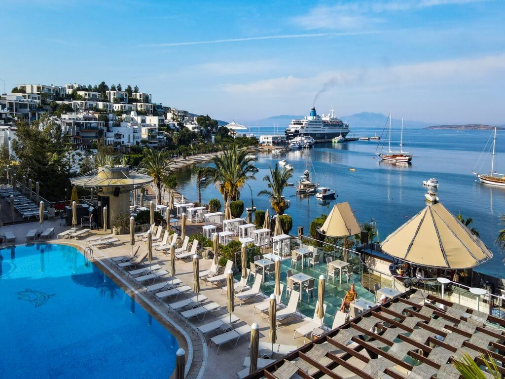 Diamond of Bodrum havuz ve plaj — fotoğraf 1